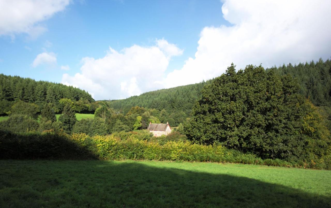 Отель Aldridge Mill Oakford Экстерьер фото